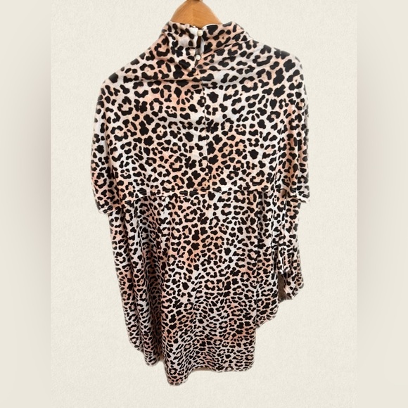 STYLEWE Cheetah Print Turtleneck Poncho Cape Blouse Top Women Size Medium and XL - Picture 3 of 5
